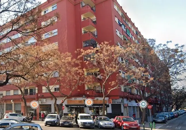 Piso y Local Comercial en Valencia Alta Rentabilidad