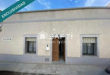 Casa planta baja Montijo 4 habitaciones patio garaje amueblada