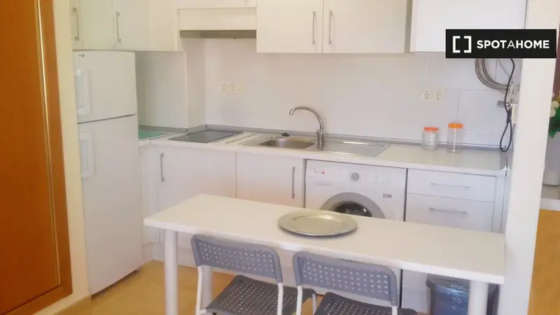 Estudio Amueblado en Murcia Zona Tranquila