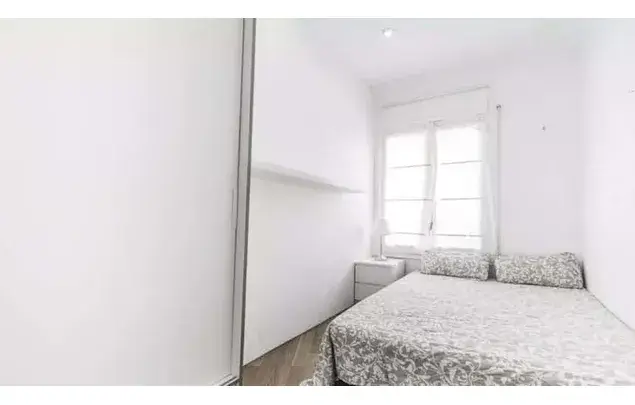 Habitacion en Avinguda Diagonal Barcelona