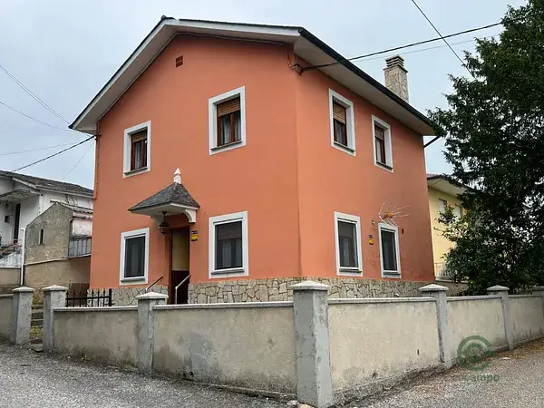 Casa en Venta Navia Asturias 5 Dormitorios Jardin