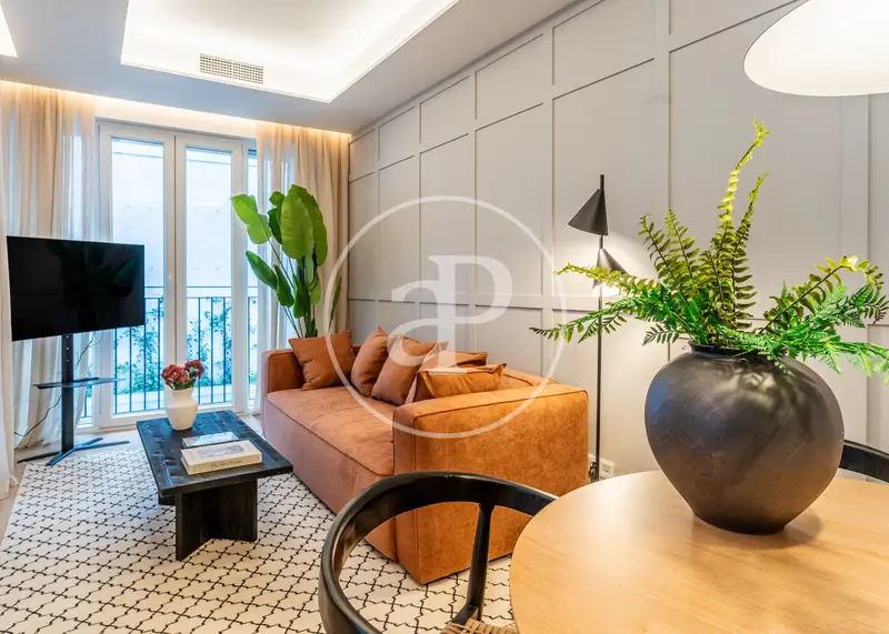 Piso en Alquiler Anton Martin: Diseño, Estilo y Comodidad