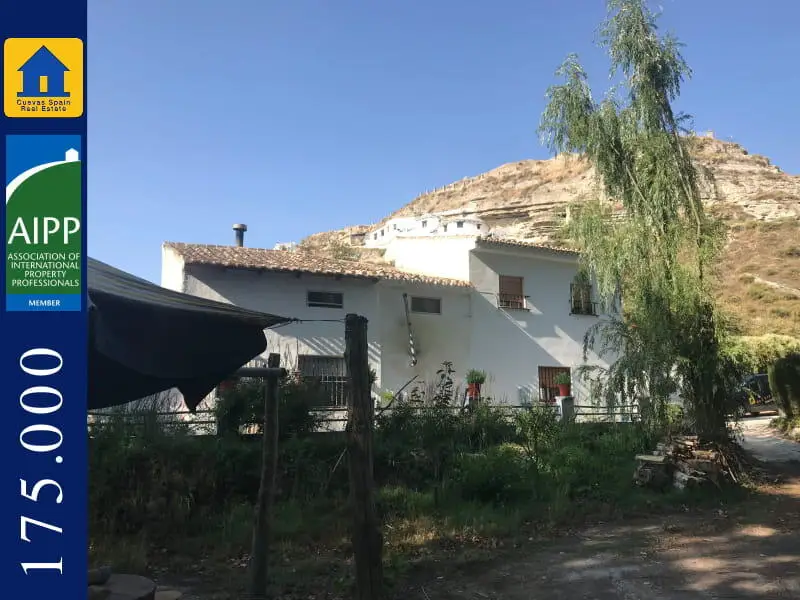 6 Cuarto Casa de Campo en venta
Galera, Granada