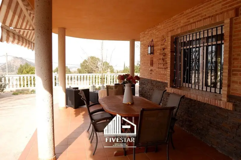 Chalet Rustico en Genoves Valencia 6 habitaciones Piscina y terreno