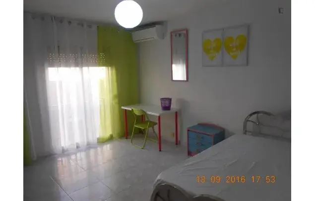 Rent 3 bedroom apartment in Madrid