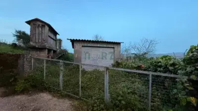 Casa en venta en Coles con garaje y horreo
