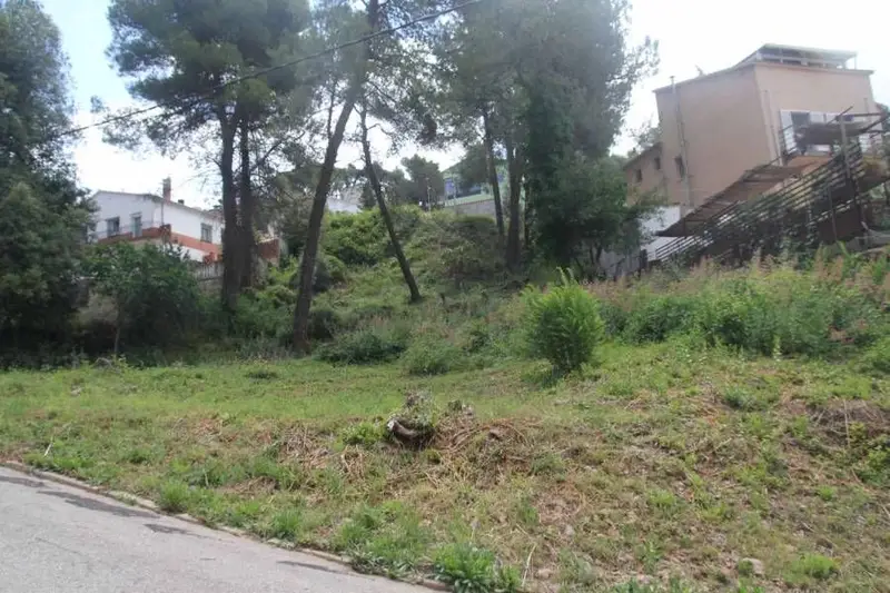 Venta Parcela con Terraza en Airesol Castellar del Valles