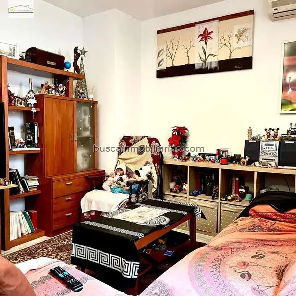 Apartamento en venta en Málaga centro con patio y garaje