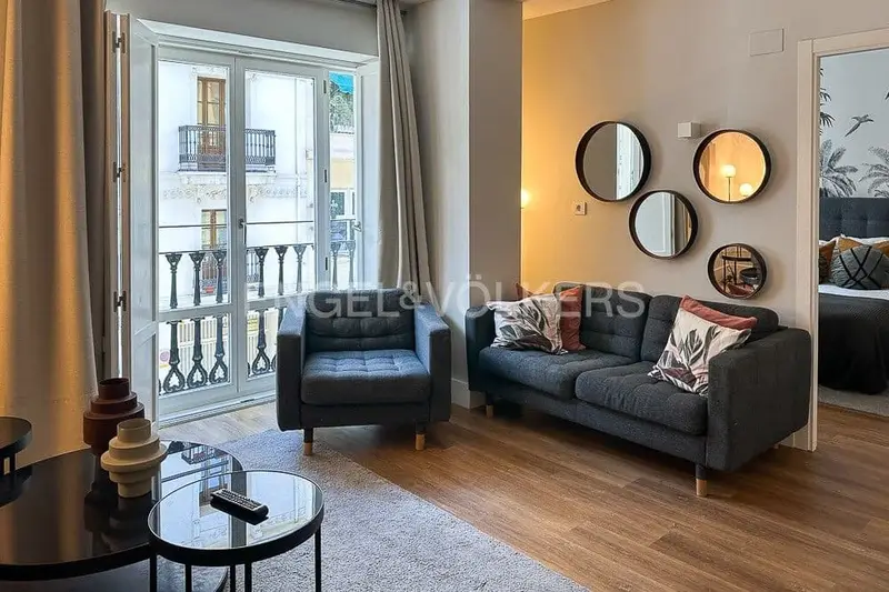 Apartamento de Lujo en Valencia Centro con Piscina y Gimnasio