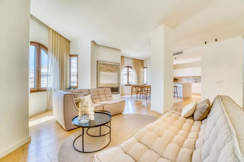 Apartamento en venta Palma de Mallorca: Encanto historico y elegancia moderna