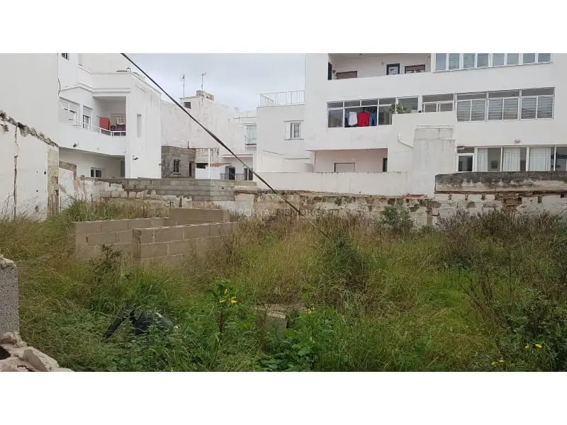 Solar Edificable en Mahon 4 Viviendas Aparcamiento