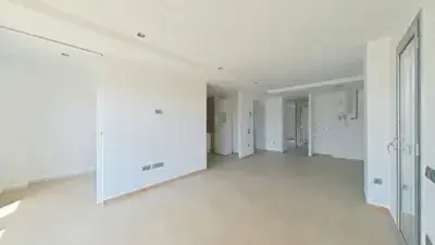 Piso en venta en Terrassa 3 dormitorios 2 baños ideal inversores