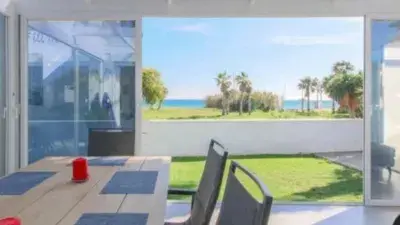 Chalet de Lujo en Costalita con Vistas al Mar y Piscina