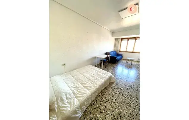 Habitaci
ón 115m
² Castelló de la Plana Estancia Mediana Larga