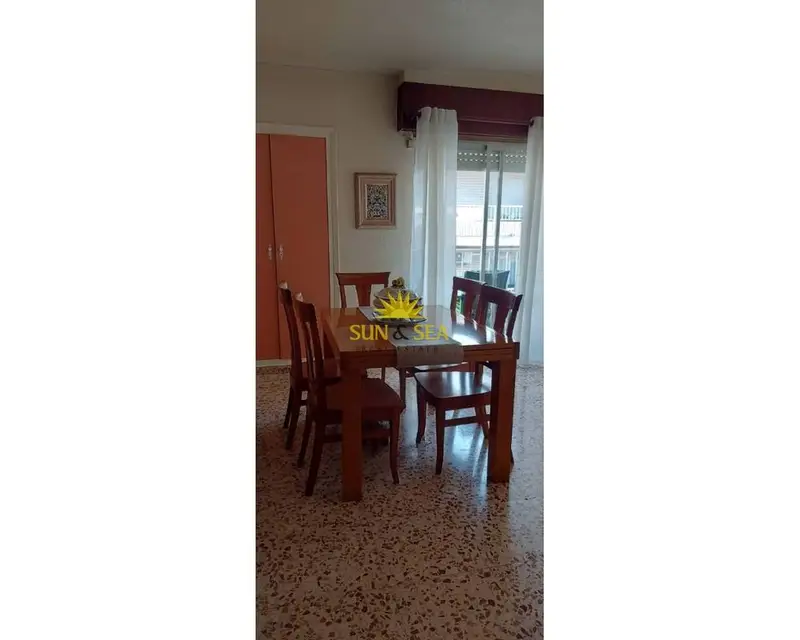 Apartamento con Vistas al Mar en Torrevieja Alquiler Septiembre a Junio