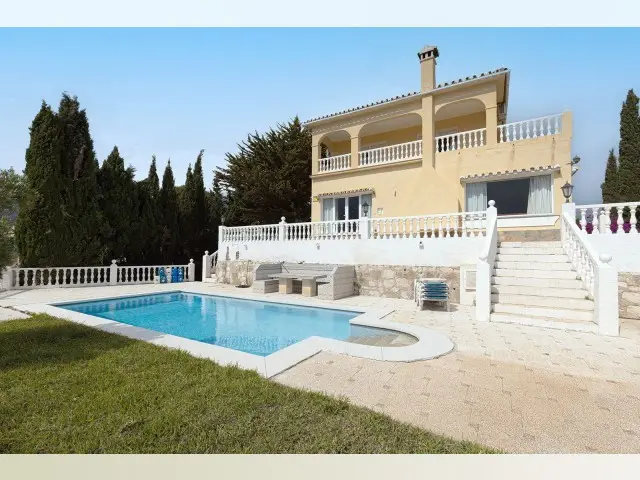 Chalet 6 Dormitorios Torreblanca Costa del Sol