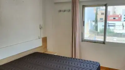 Apartamento en Alquiler 3 Dormitorios 1 Baño  Barcelona