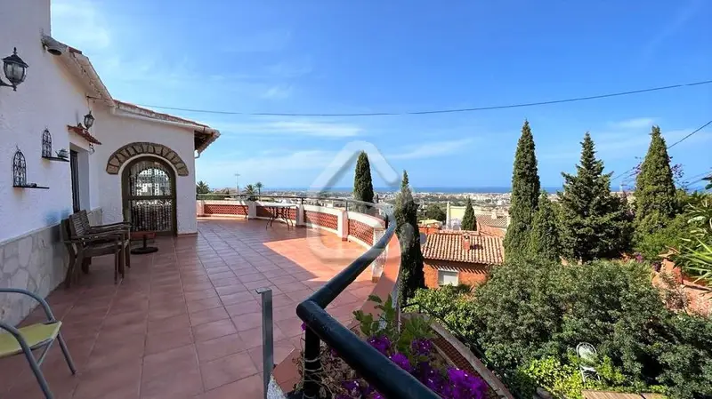 Villa con Vistas en Montgo Denia 3 Dormitorios 3 Banos