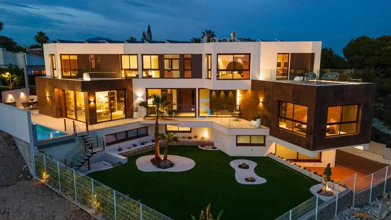 Villa de Lujo 5 Dormitorios Benidorm