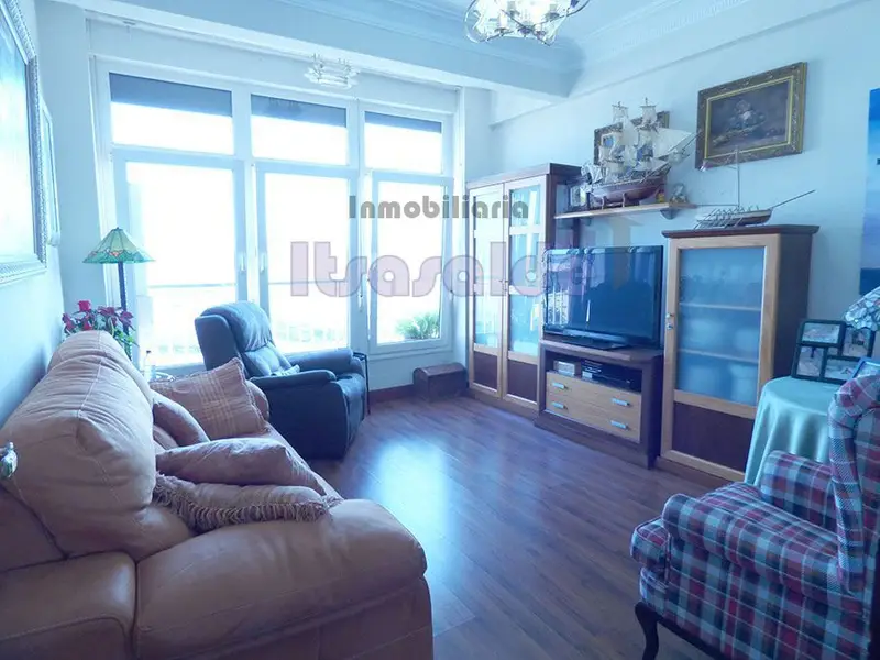 Venta Piso Vistas Mar Santurtzi Calle Itsasalde 4 habitaciones