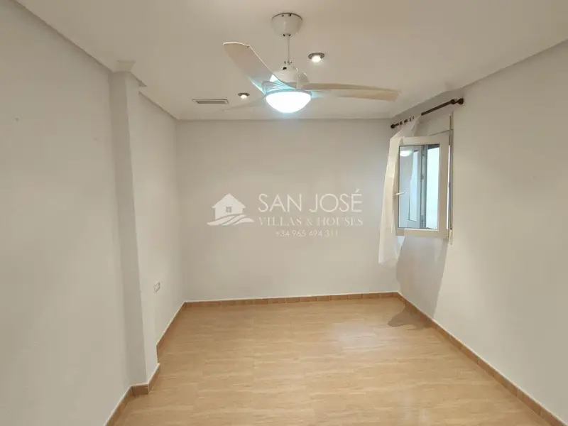 Alquiler Piso Novelda 3 Habitaciones Terraza 93m2