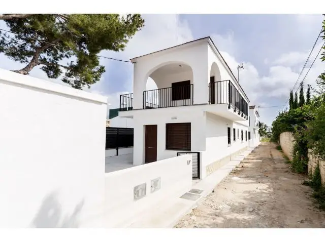 Chalets en Venta Denia Cerca de la Playa 5 Viviendas