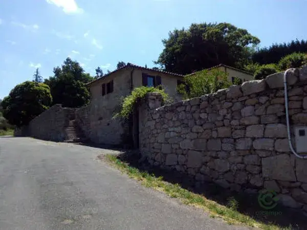 Casa de Campo con Piscina y Finca en Pontevedra