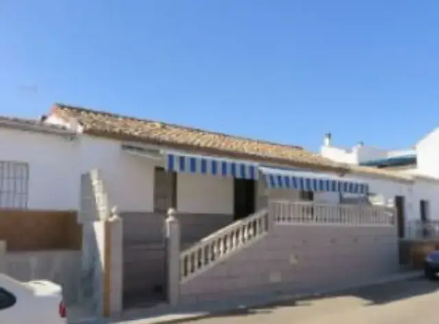 Casa en venta en Pedro Abad, Córdoba - 4 habitaciones