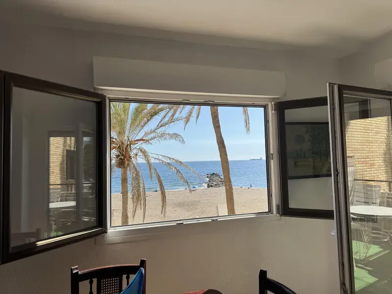 Apartamento en venta con vistas al mar 3 habitaciones terraza garaje
