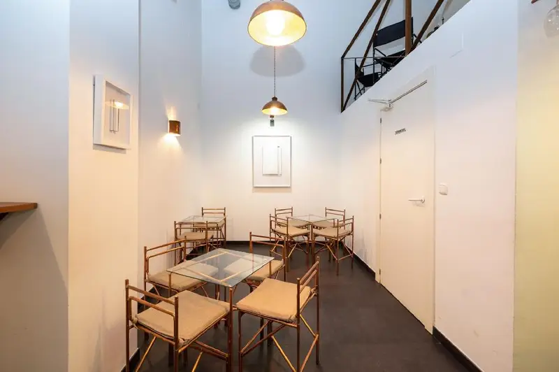 Local Comercial en Granada - Venta - Equipado - Café Bar