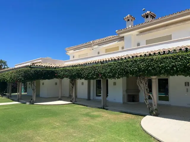 Casa Villa 7 Dormitorios Milla de Oro  Reforma Integral