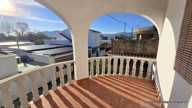 Chalet en Oliva cerca de la playa 4 dormitorios