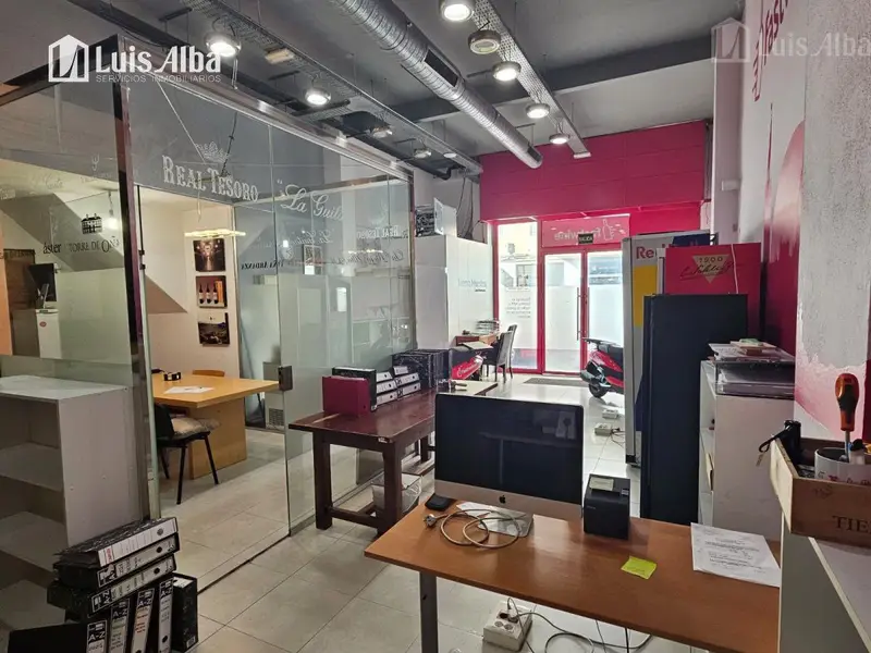 Venta Local Comercial Triana Calefaccion Oficina Adaptado