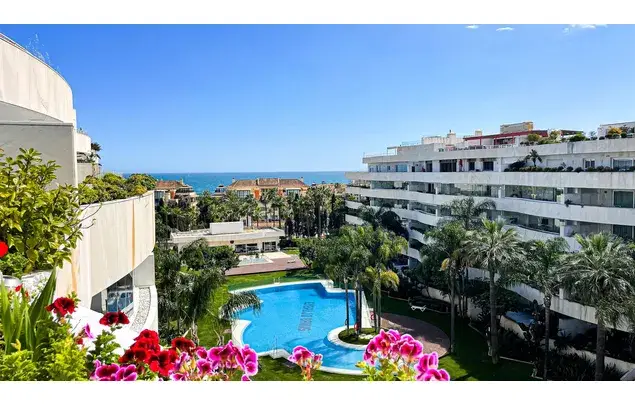Ático de Lujo en El Embrujo Banús Marbella 4 Dormitorios