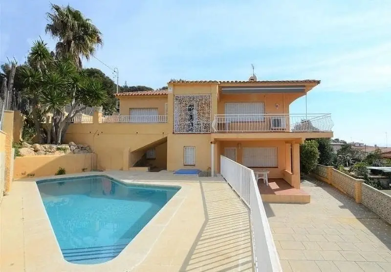 Chalet en venta en Calafell, Tarragona