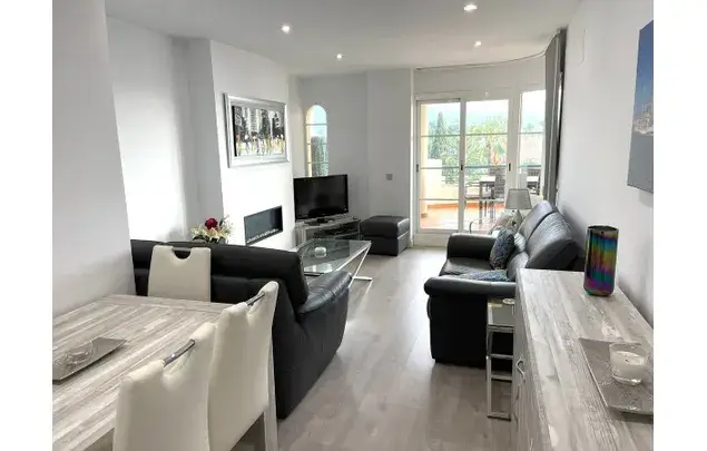 Apartamento Moderno en Nueva Andalucía 2 Dormitorios 2 Baños