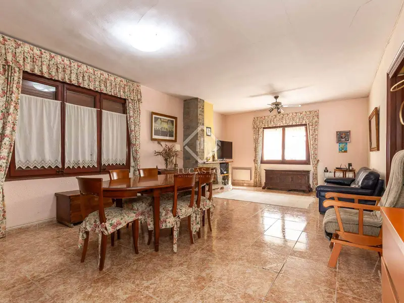Chalet en venta en Sant Joan Despí, Barcelona