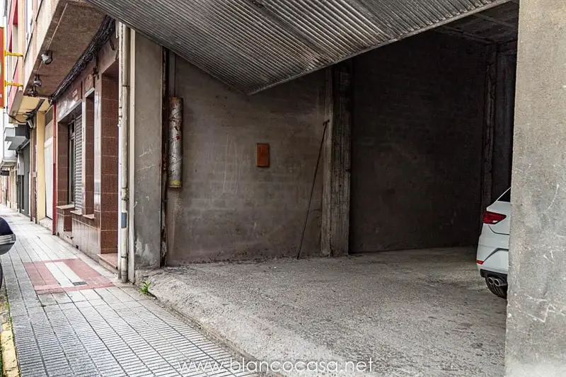 Venta Local Comercial Gran Via Carballo 174m2