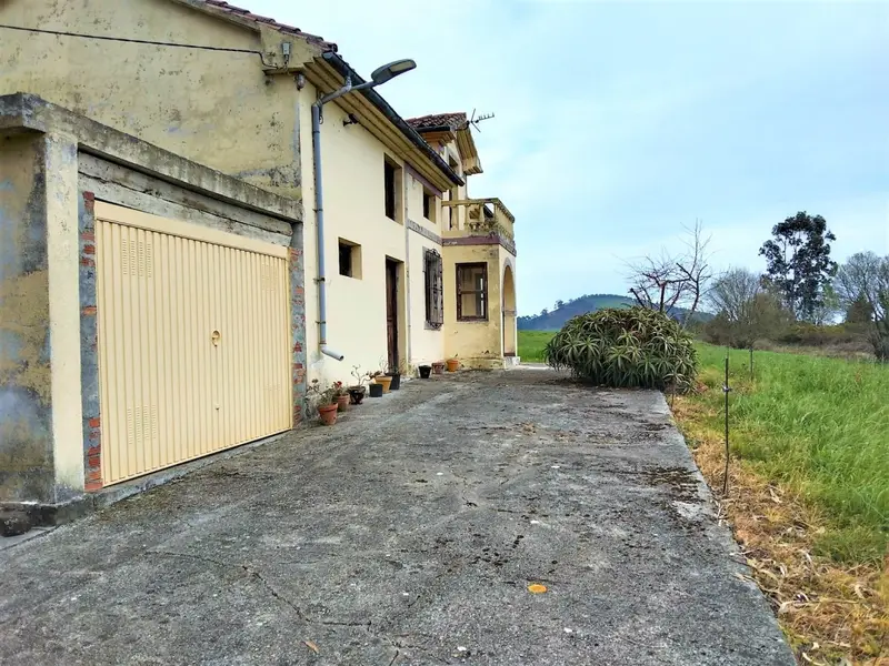 Venta Casa Luminosa Gornazo Miengo 138m2 Terreno 7725m2