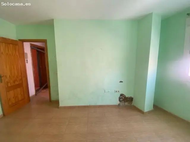 Piso en Roquetas de Mar para Reformar