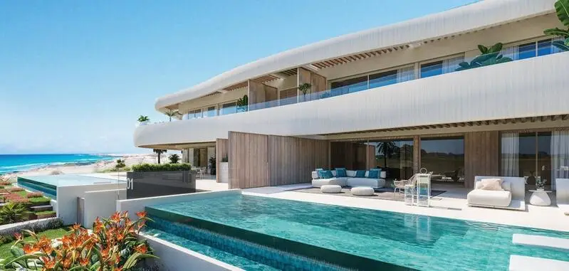 Apartamento en venta Las Chapas Malaga primera linea de playa