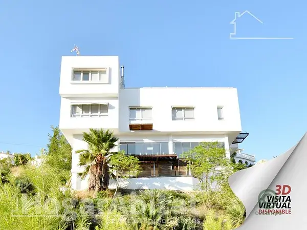 Chalet de Lujo en Gandia con Piscina Sauna y Vistas