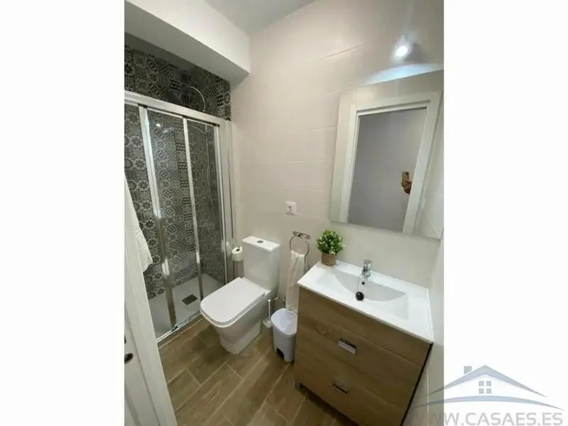 6 Cuarto Apartamento para alquiler a largo plazo
Almería, Almería