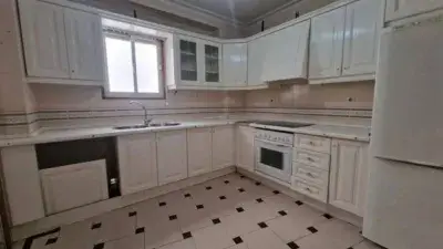 Piso en venta en Paseo Linarejos Linares 160m2 4 dormitorios 2 baños