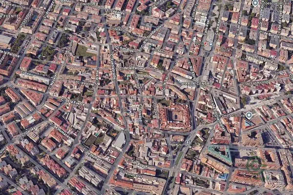 Casa en Parla Centro a Reformar o Derribar Gran Oportunidad Inversor