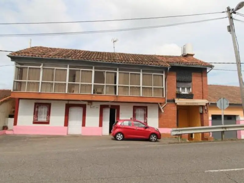 Chalet en Oviedo 750m2 para rehabilitar
