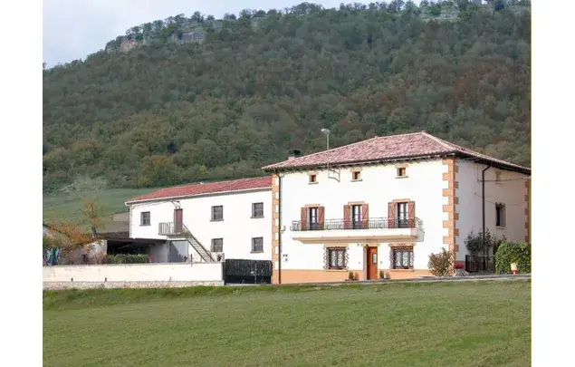 Casa Rural 4 Dormitorios Améscoa Baja
