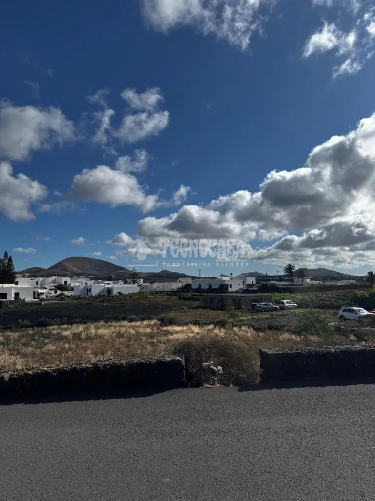 Terreno en venta Mozaga Lanzarote Ideal para Vivienda