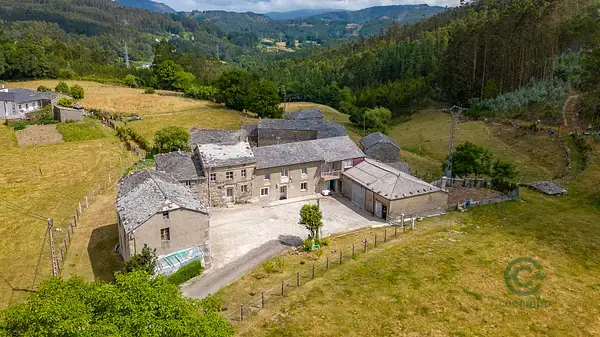 Casa Rural con Terreno en Ourol Lugo Ideal Turismo Rural