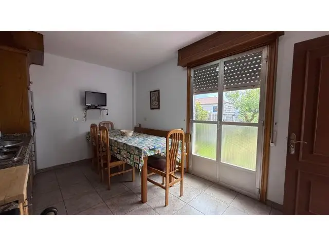 Casa con terreno y pozo en Xunqueira de Ambia